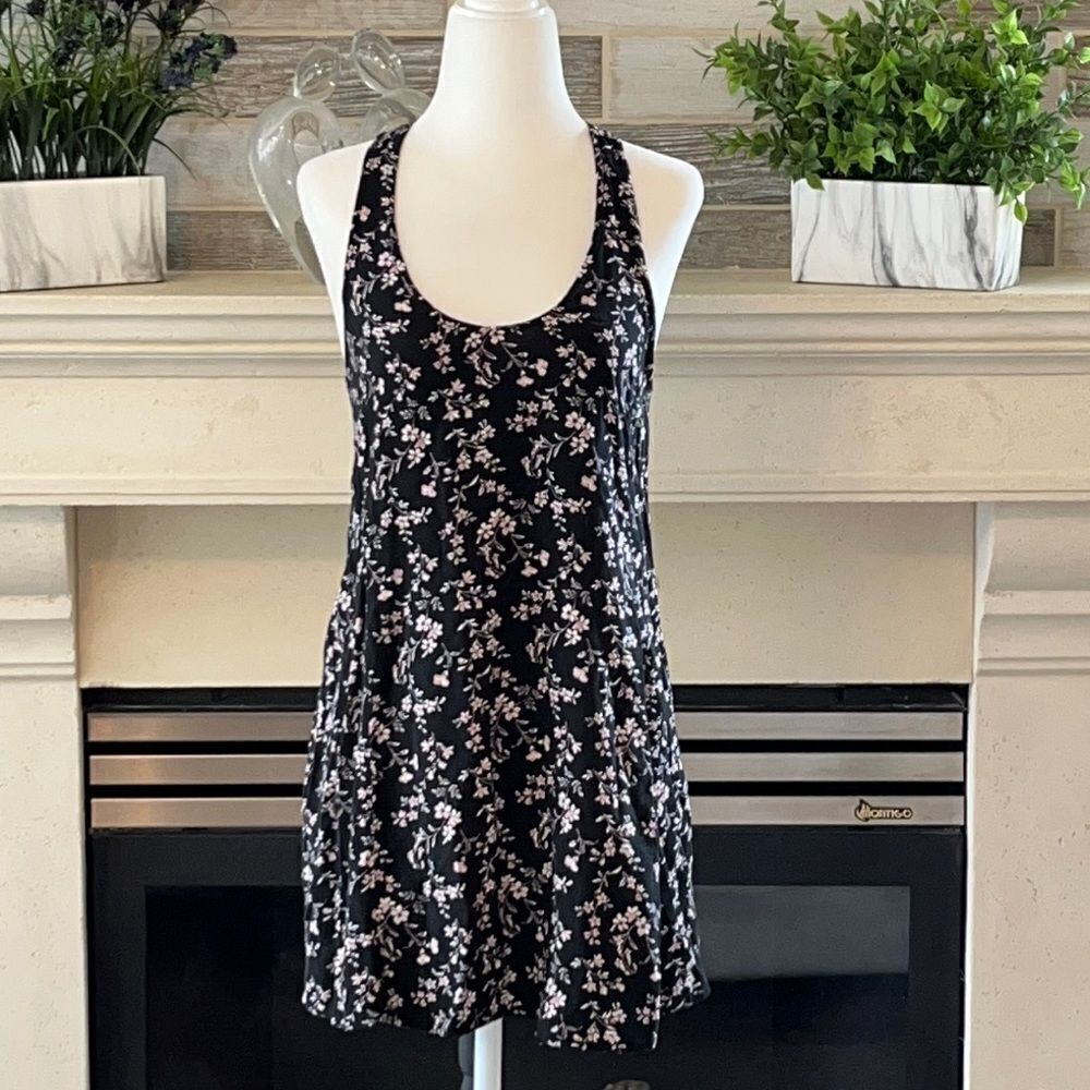 Forever 21 Floral Racerback Sundress Size S
